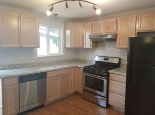 1375 Whittier Ave SE UNIT B, Pt Orchard, WA 98366