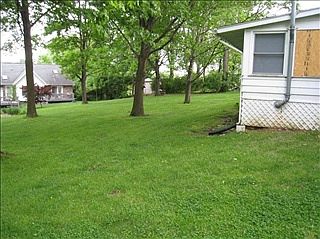 5th image of 2341 Queen Mary Ln