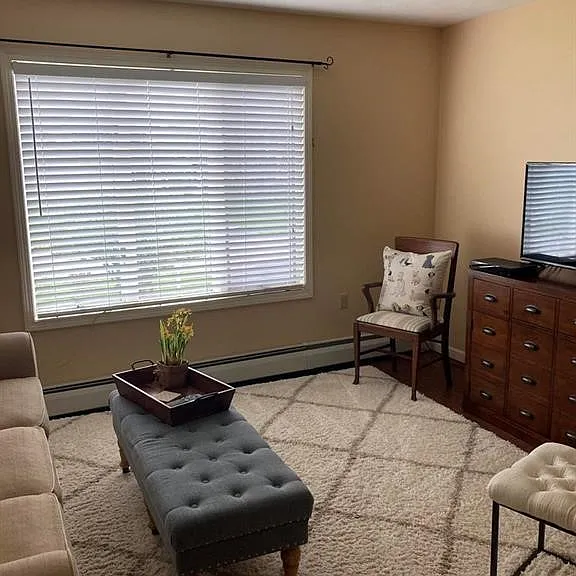 5 Katie Ln — Photo 8