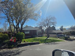 1860 E Northwoodside Dr, Holladay, UT 84124