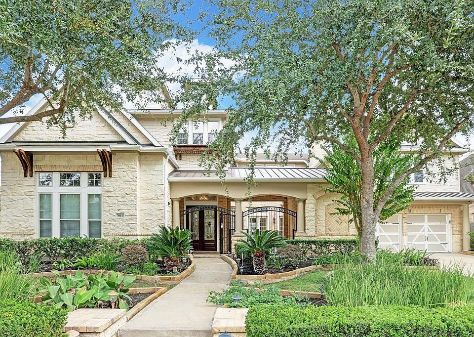 911 Reinhart Ave Sugar Land TX Zillow