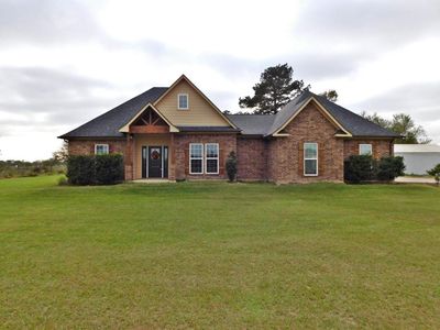 1849 Woody Ln, Sealy, TX, 77474