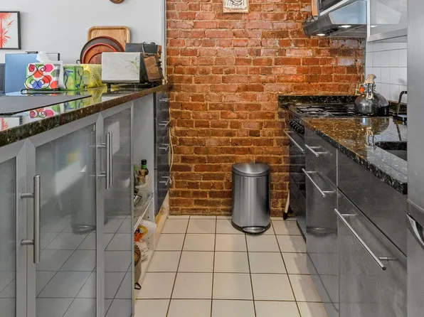 515 East 88th Street image 3 of 8