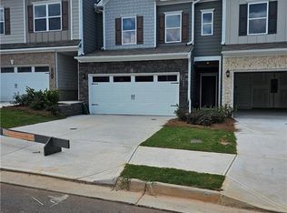 2460 Ravencliff Dr, Austell, GA 30168