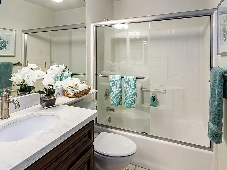 601 Destiny Ln — Photo 10