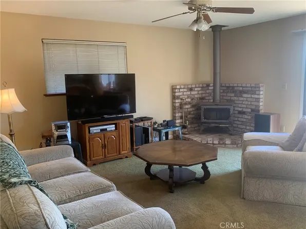 311 Hillcrest Dr, Lakeport, CA 95453