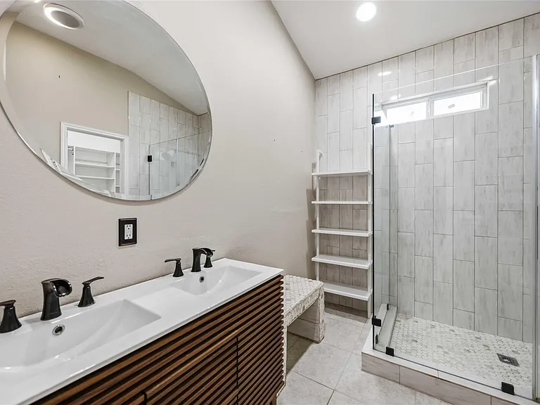 1029 Riverwood Dr — Photo 11
