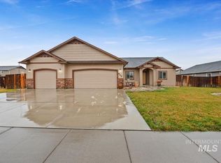 640 SW Miner St, Pine, ID 83647
