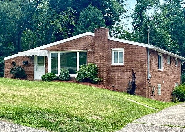 1st image of 3219 Valewood Dr