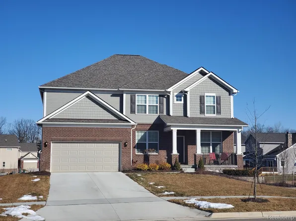 51845 Torbay Dr, Northville, MI 48167