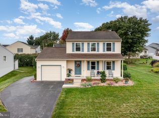 63 Pine Ridge Cir, Enola, PA 17025