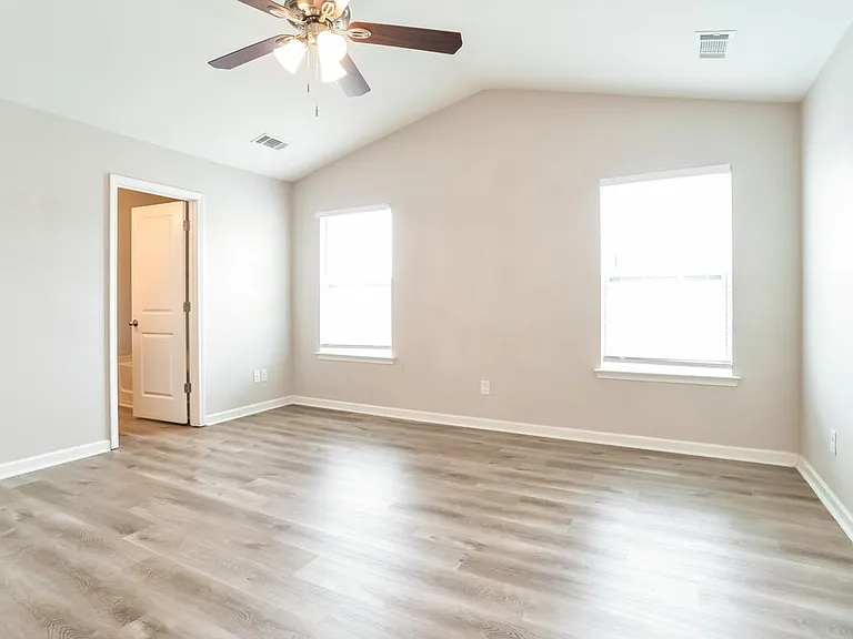3031 Crabapple Ln — Photo 11