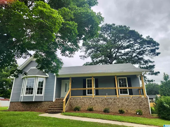 1220 Cozy Cir, Bessemer, AL 35023