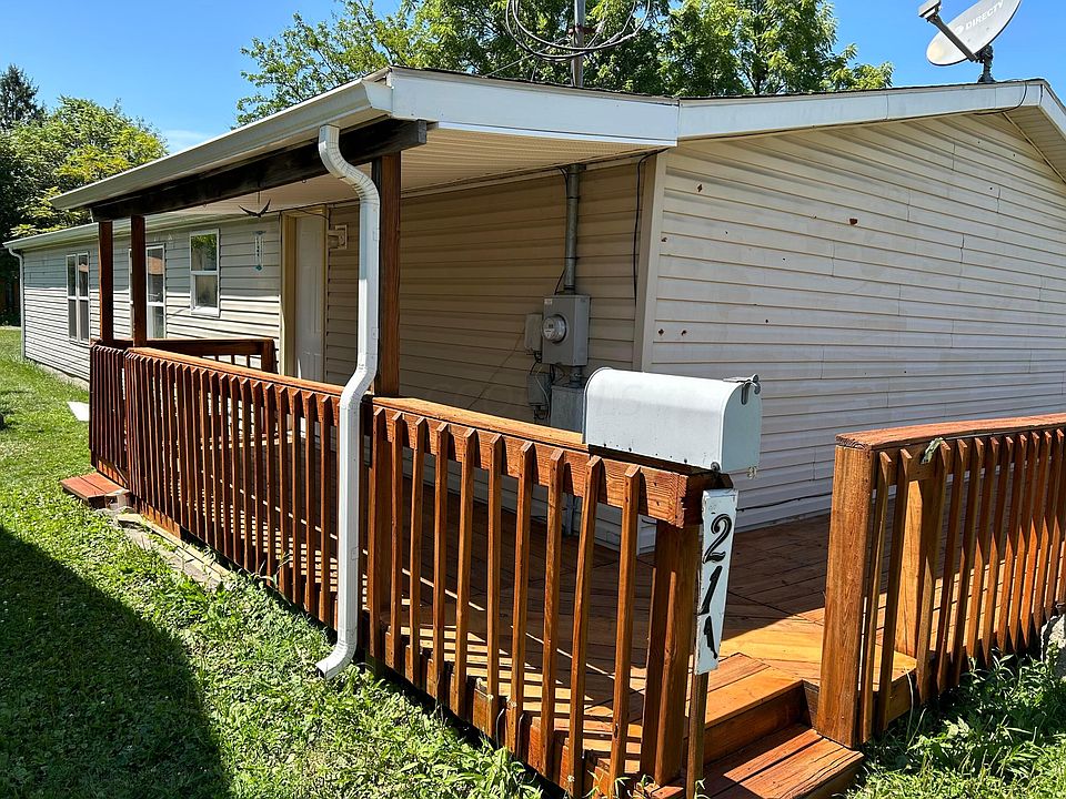 1st image of 211 Benton Pl