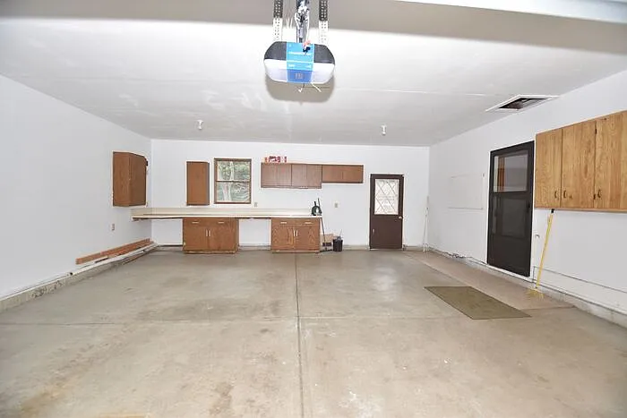 14769 Day Rd — Photo 29