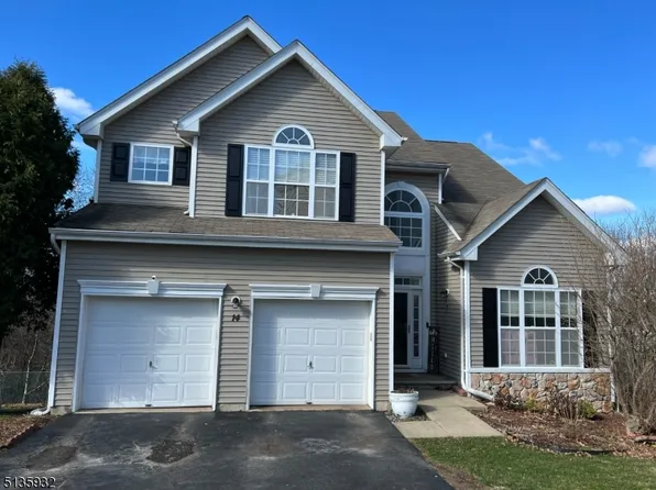 14 Winding Hill Dr, Hackettstown, NJ 07840