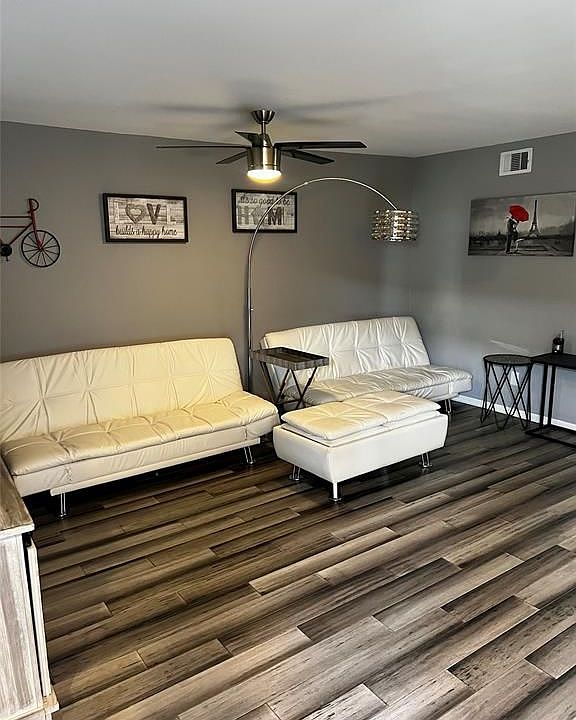 1st image of 5333 Richmond Ave #4