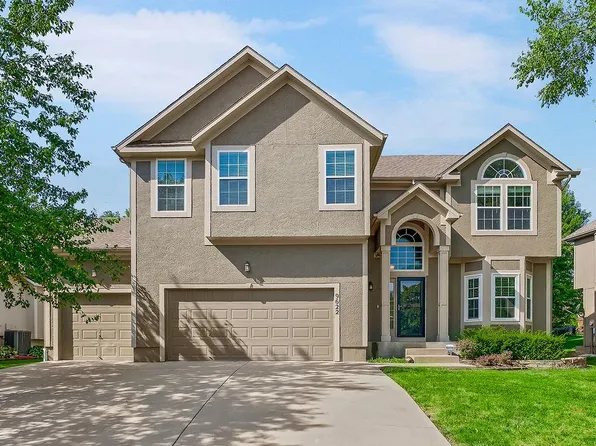 9622 Falcon Valley Dr, Lenexa, KS 66220
