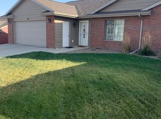 411 Sapphire Ln, Rapid City, SD 57701