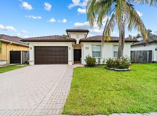 14815 SW 28th Ln, Miami, FL 33185