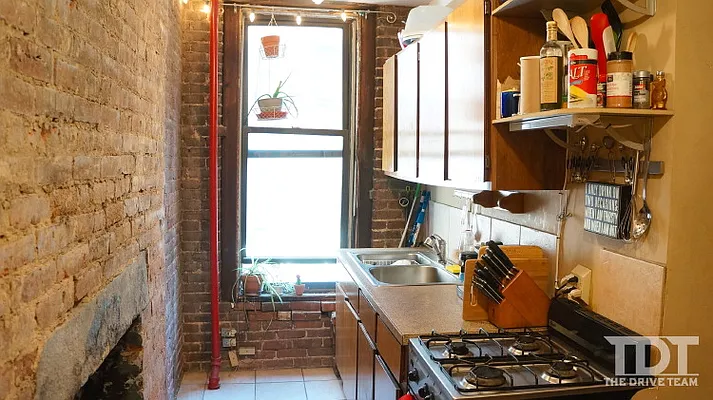 Sold by J Misrahi Realty Corp | media 14