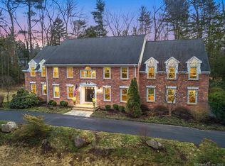 67 Avonridge, Avon, CT 06001