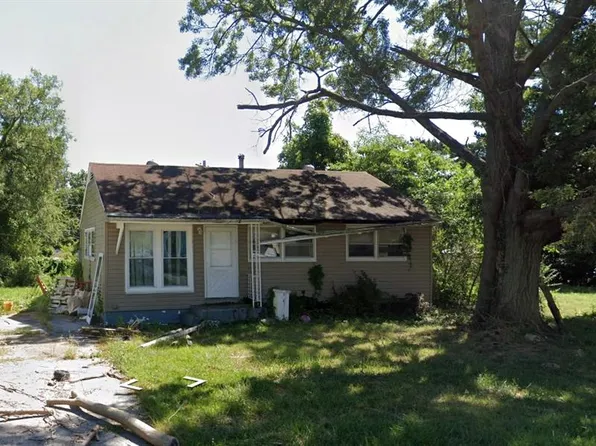 10514 Renfrew Dr, Saint Louis, MO 63137