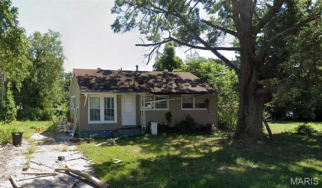 10514 Renfrew Dr photo 1