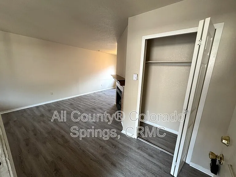 2230 N Weber St #E — Photo 2