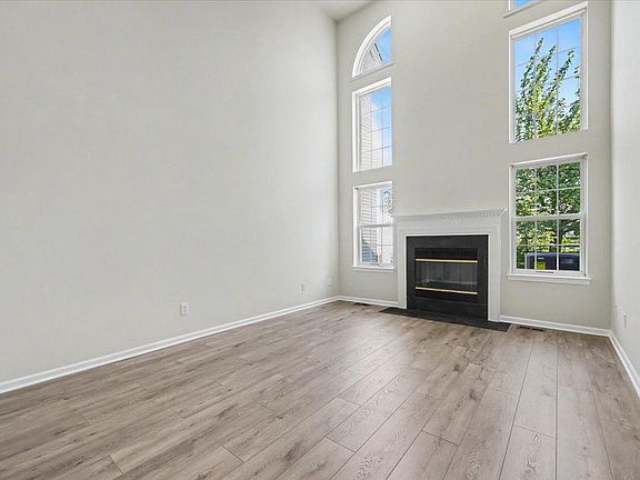 2nd image of 408 Aqueduct Dr