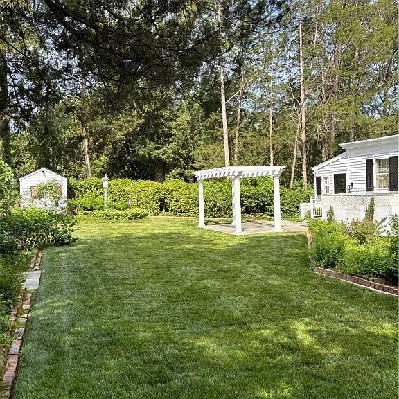 209 Ross Rd — Photo 5