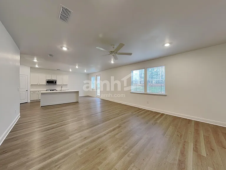 1529 Aquamarine Dr — Photo 7