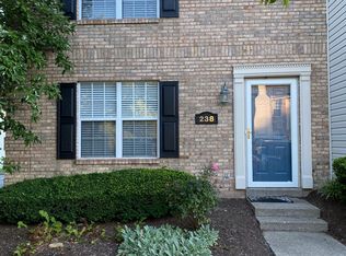 3175 Kirklevington Dr #238, Lexington, KY 40517