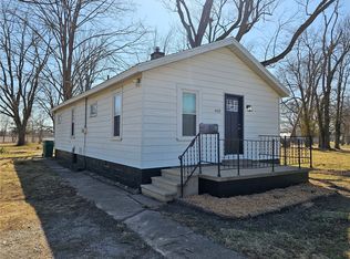 4437 E Rosewood Rd, Decatur, IL 62521