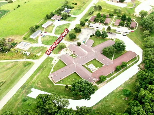 1110 W 11th St, Concordia, KS 66901