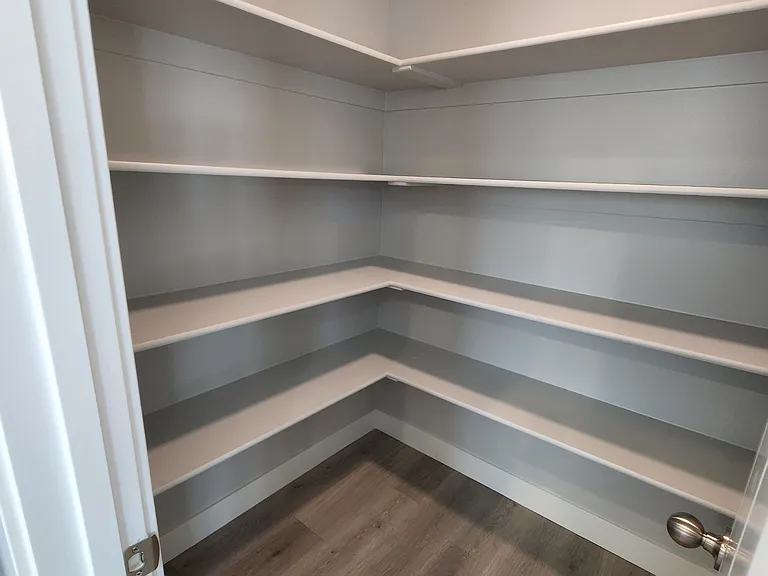 439 E Hill View Dr — Photo 37