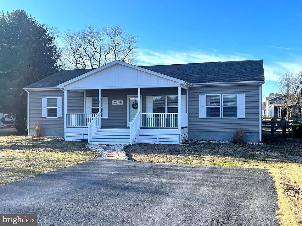 1st image of 33038 Circle Dr