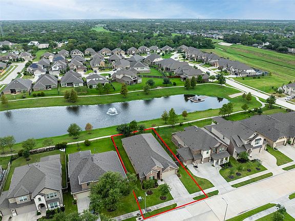 4th image of 715 Cypress Creek Lane