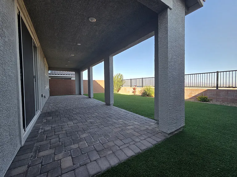5644 Hill Spire St — Photo 29