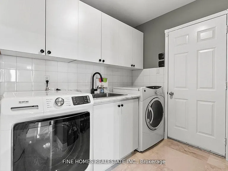 109 Angelina Ave — Photo 19