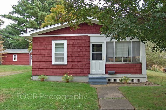 1st image of 34 Aqueduct Ave