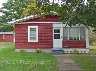 34 Aqueduct Ave, Midland Park, NJ 07432