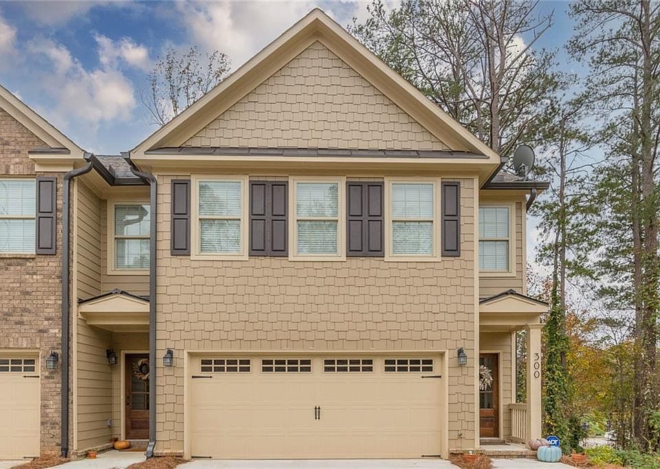 1st image of 300 Jackson Pl NW Unit 1