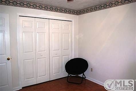 2nd image of 4508 Eltham Park
