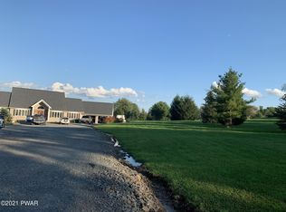 156 Zion Rd, Newfoundland, PA 18445