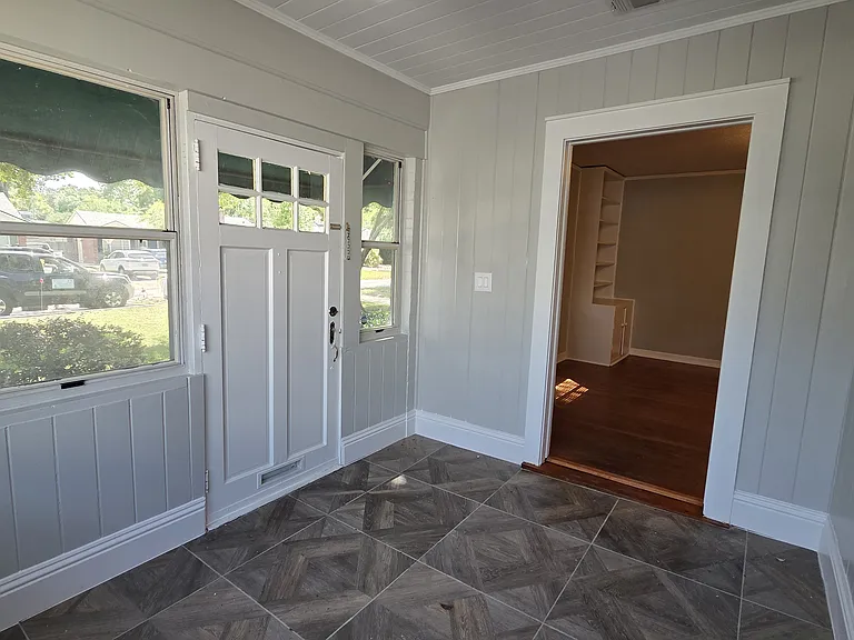 1243 Monterey St — Photo 9