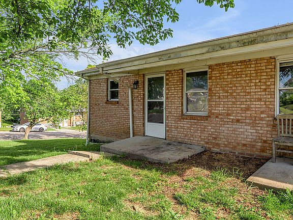 5th image of 1219 Trent Blvd Unit A