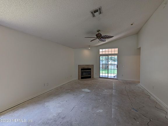2nd image of 1867 WOODRIVER Drive