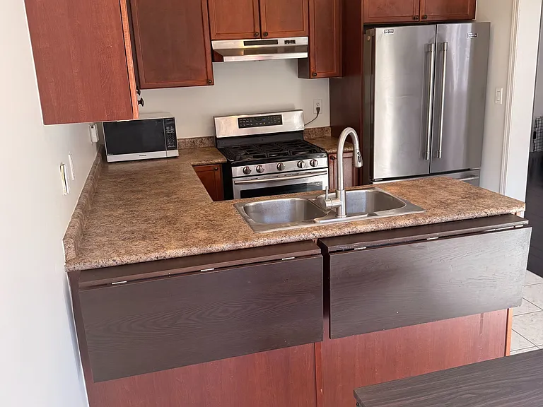 865 Shepherd Pl — Photo 4