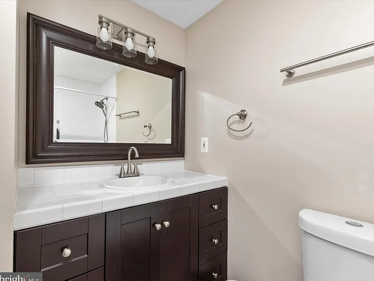 8490 Magic Tree Ct — Photo 2